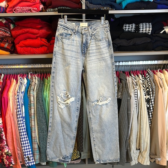 Universal Thread blue distress baggy jeans size 0 - Picture 1 of 3